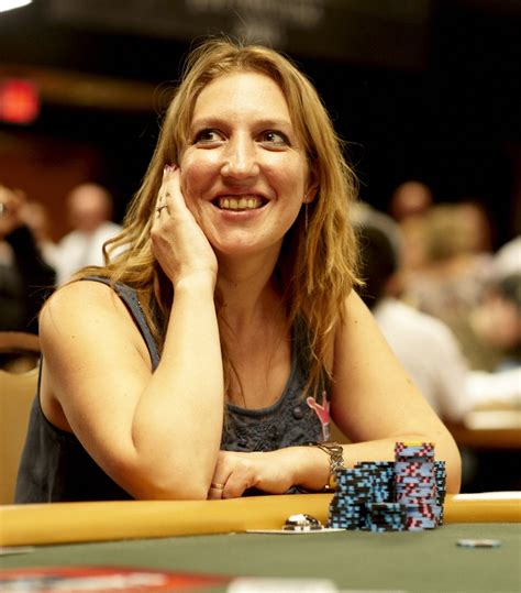 Vanessa hellebuyck  Overview Results Photos Videos Live Updates News Recorded Earnings Total $209,001 Total Cashes Total 6 World